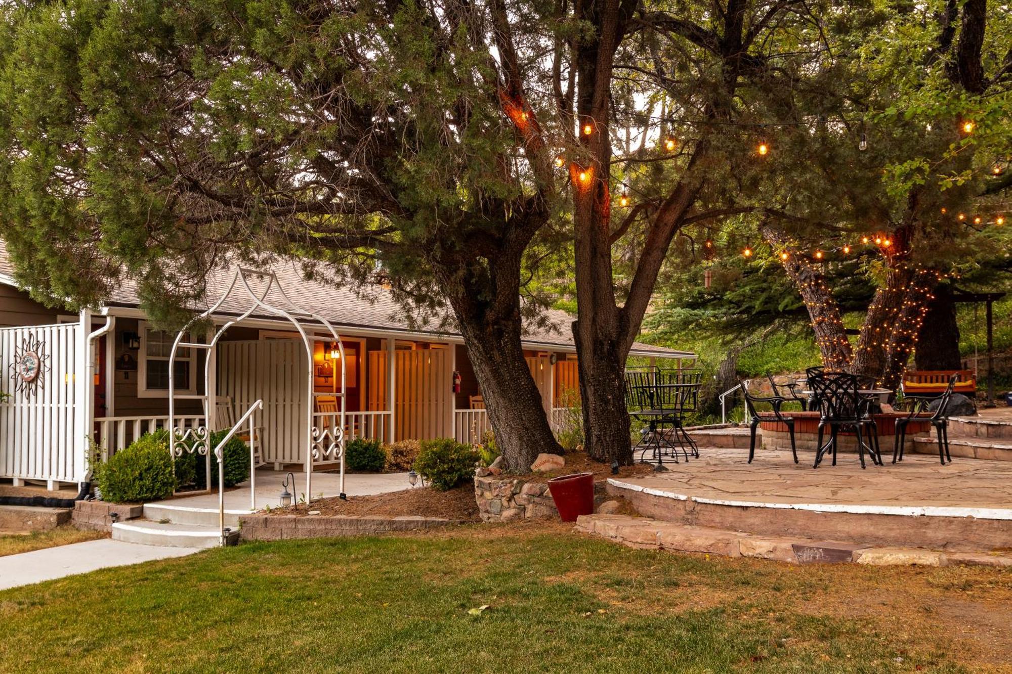 Prescott Pines Inn Extérieur photo