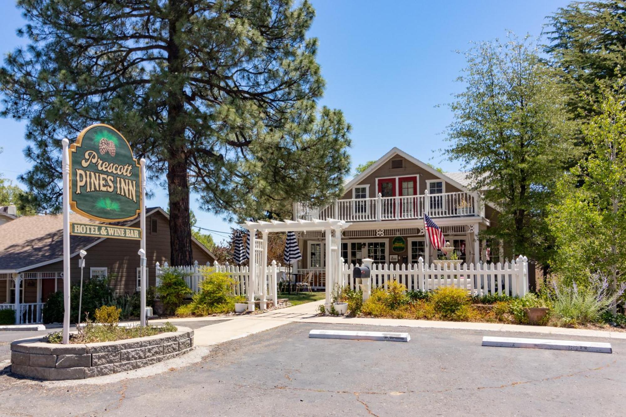 Prescott Pines Inn Extérieur photo